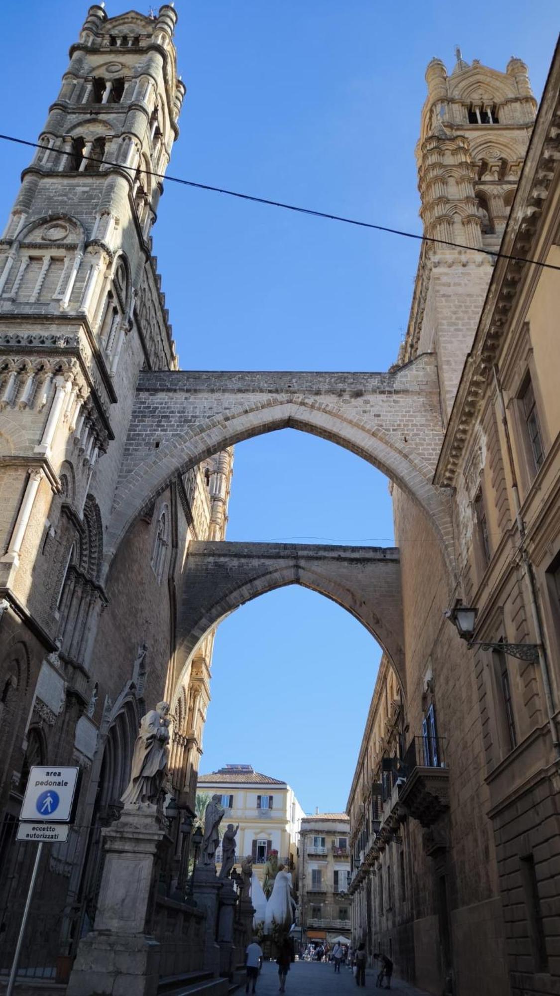 L'Angolo Dei Sogni Palermo Buitenkant foto